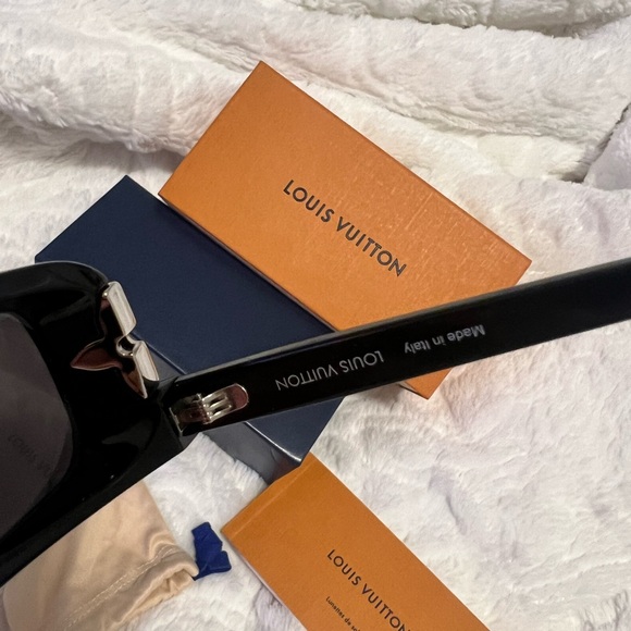 brand new Louis Vuitton sunglasses - Picture 8 of 8